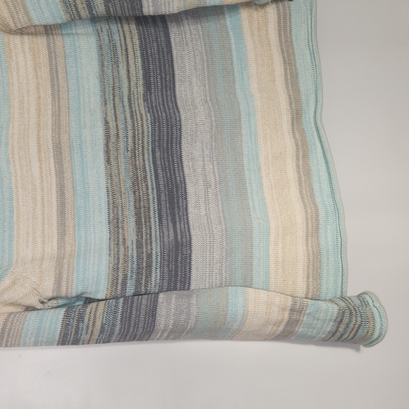 Eddie Bauer Blue Cream Striped V-neck Cotton Blend Sweater Size Small - Picture 2 of 7